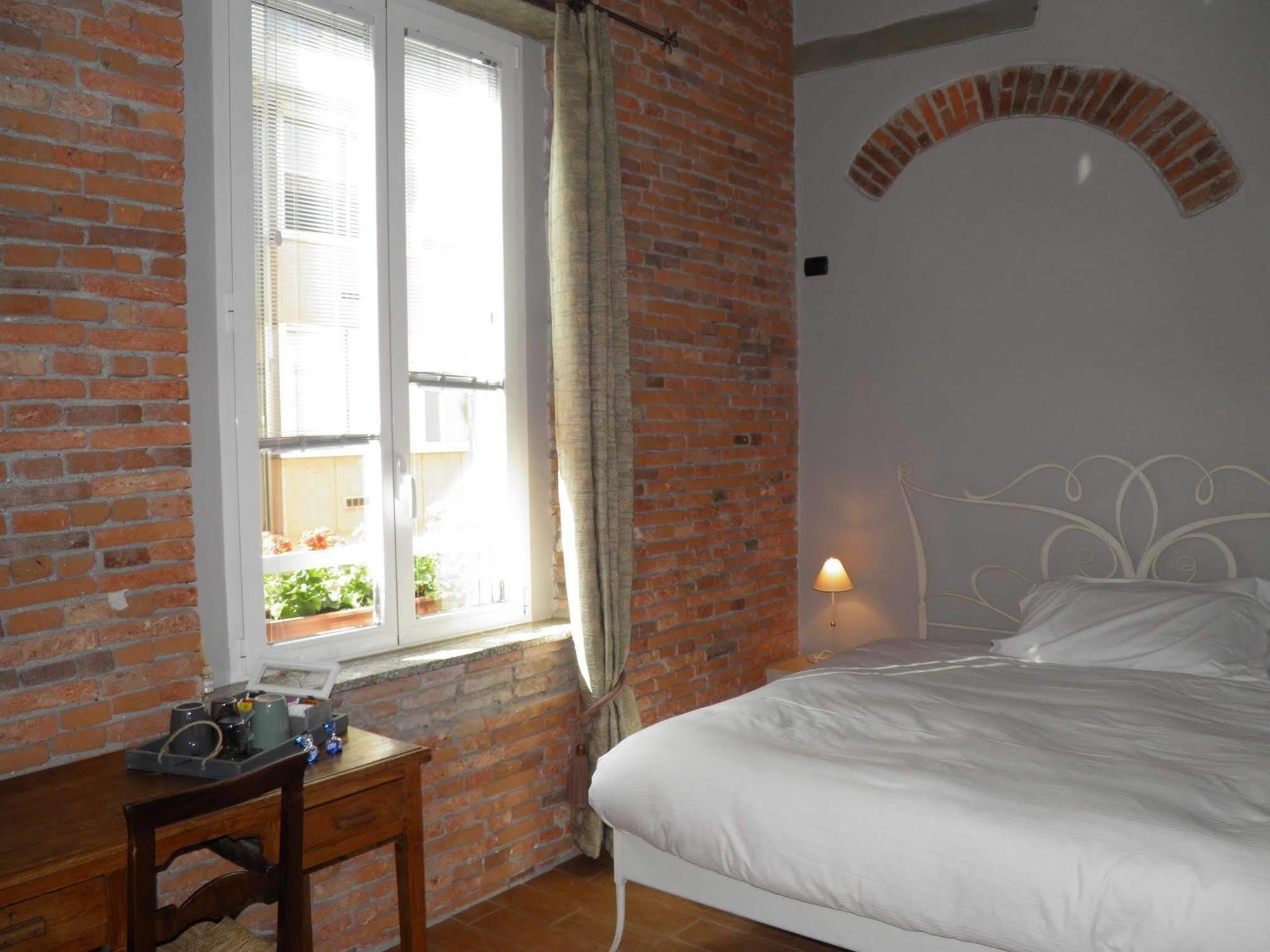 In Centro Charme Bed & Breakfast Bergamo Dış mekan fotoğraf
