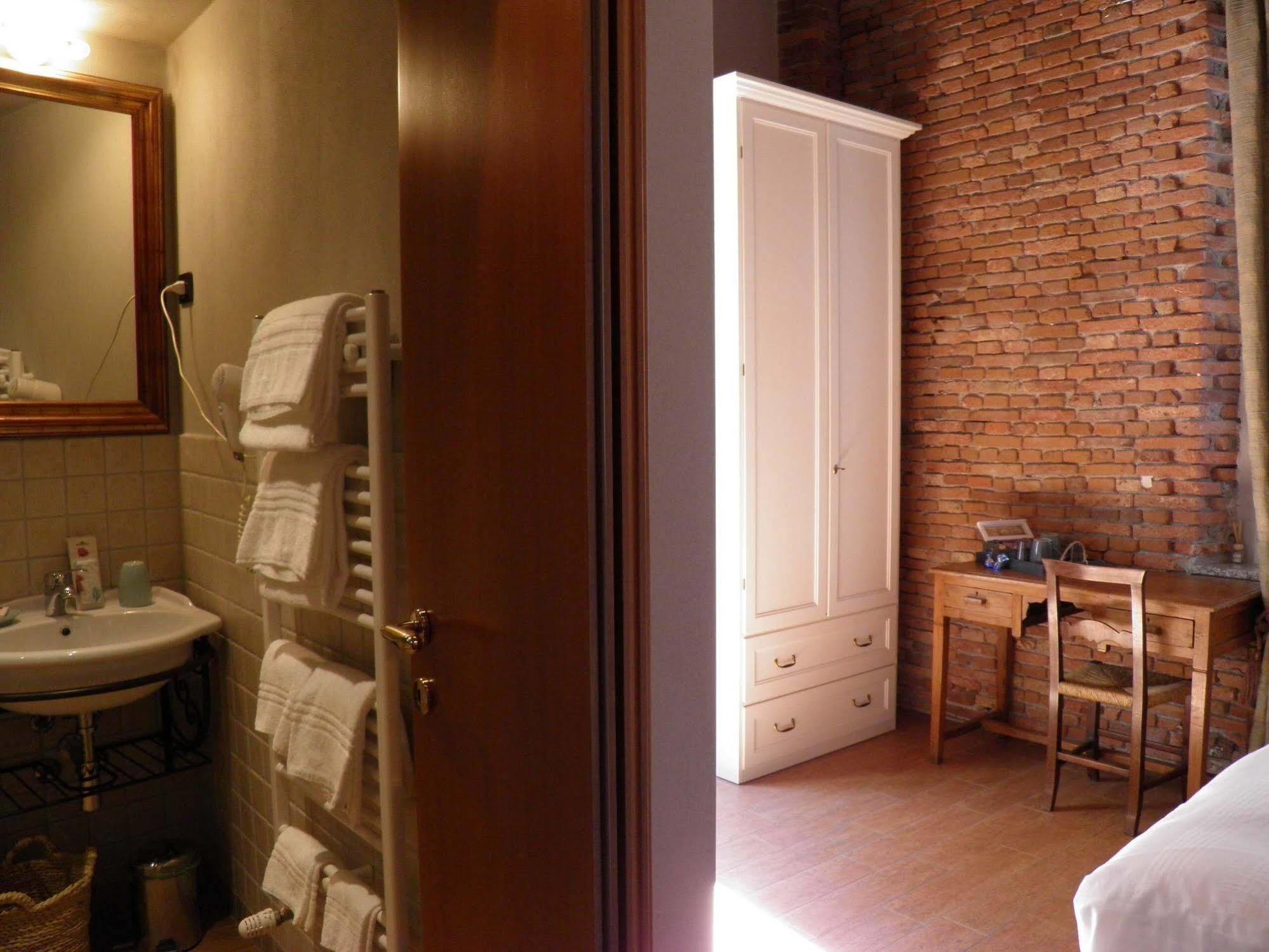In Centro Charme Bed & Breakfast Bergamo Dış mekan fotoğraf