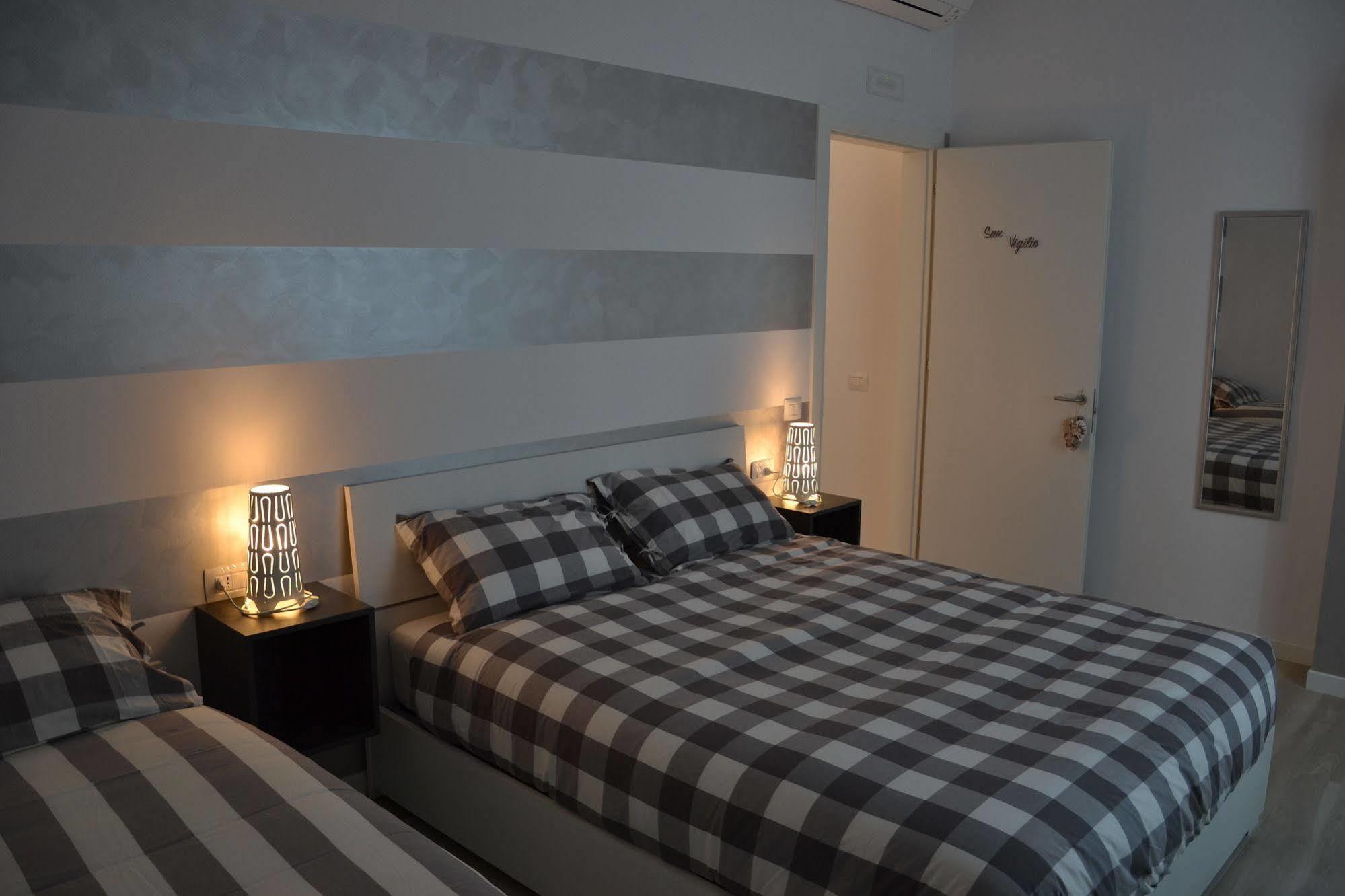 In Centro Charme Bed & Breakfast Bergamo Dış mekan fotoğraf